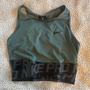 Nike Intertwist Crop Tank